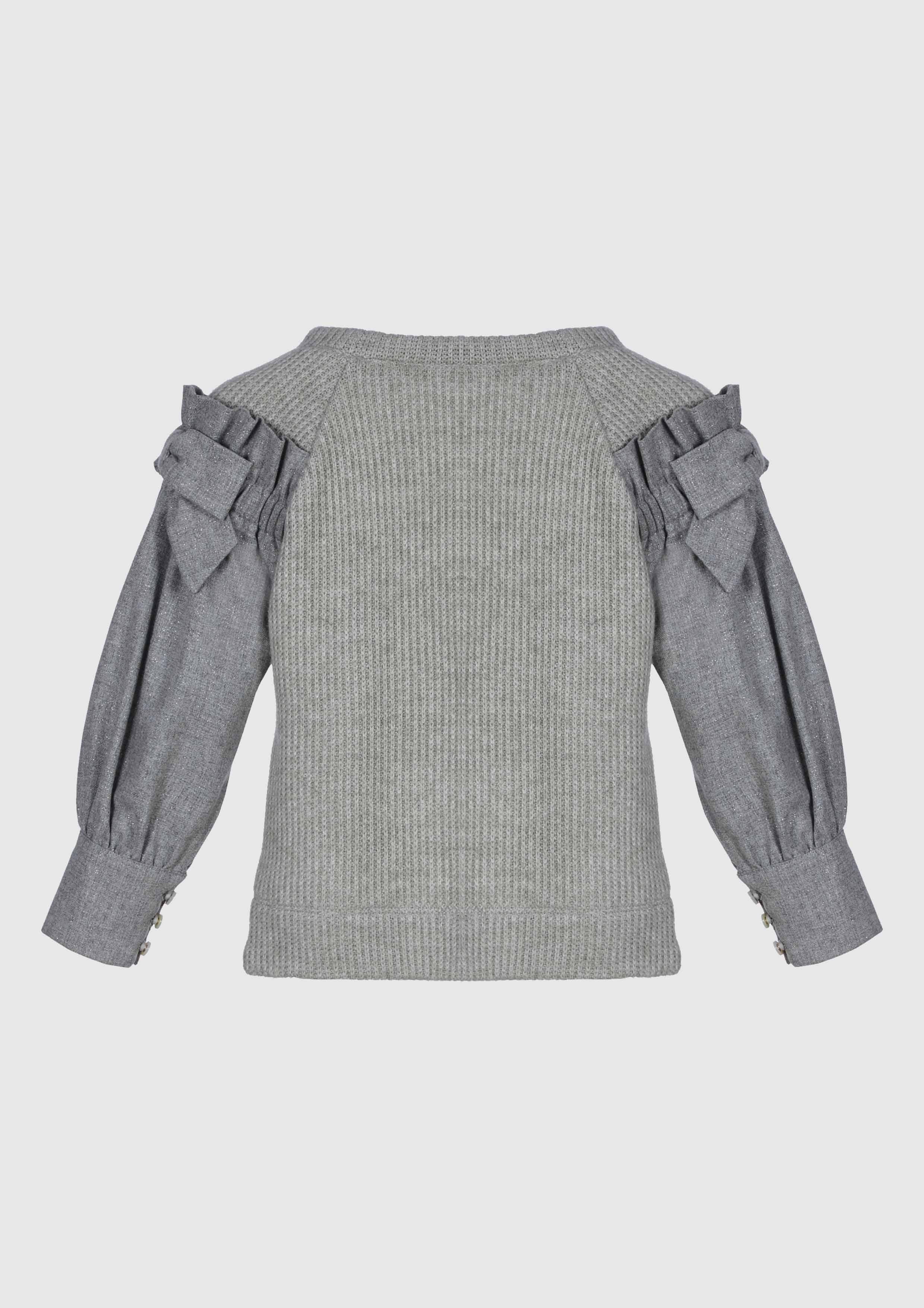 Grey knit with sleeve detail